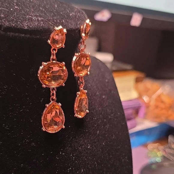 BUNDLE ANY 2, PAY ONE PRICE. Elegant Rose Gold Drop Earrings - Picture 4 of 4